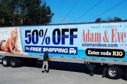 Adamandeve com Wrapped Truck