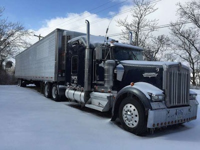 Shannon Napier’s 1999 KW W900L, Hysteria, is shown here “snowed in the first of the week at home sitting under a load for a Monday morning [Feb. 16] delivery in Lebanon, Tenn.,” which was made. Next up, Nashville. “I pulled out Wednesday morning from Lebanon to Nashville after a morning clipper blew through and I slid all over downtown Nashville. God blessed me and got me home safe. I’m not rolling out again until Monday…”