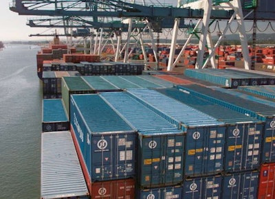 Intermodal carriers in Texas will be able to apply for a permit beginning in January to haul heavier intermodal containers.