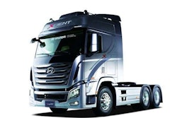 Hyundai-Xcient_main2