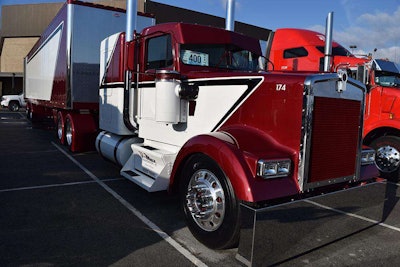 Dave Van Haitsma chose a bold graphic pattern for his 1995 Kenworth W900 and 2016 Utility dry van. The truck is part of V-Max Transportation’s 33-truck fleet, based in Zeeland, Mich.