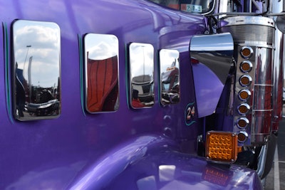 Anyone who saw the show trucks at last month’s Mid-America Trucking Show might recall the unusual front end on this Kenworth W900L.