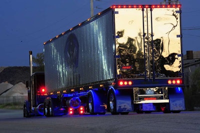 Paul Voigt’s 1999 Peterbilt 379 and 2004 Great Dane reefer sport lots of lights – a popular trend among Pride & Polish competitors in the mid- and late ’90s.