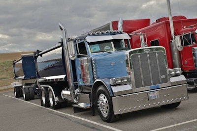 Russ Roy/Kadon Trucking, Windsor, CA; 2007 Peterbilt 379 Legacy/2007 Rouge Transfer Dump