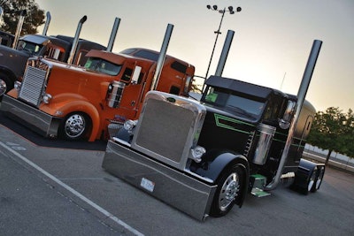 Eric Hassevoort, Hamilton, MI; 2015 Peterbilt 389