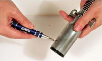 Plug & Socket Maintenance Step 3