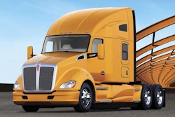 Kenworth T680 Outside