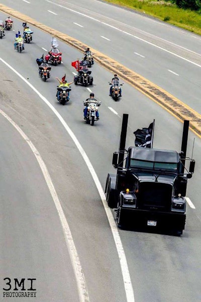 All photos in this post taken by Josh Triggs of 3MI Photography, based in Martinsburg, W.Va. According to Chuck Timbrook, owner of the “Black Out” military-tribute 1999 Freightliner pictured here, he and Triggs may well collaborate further with photo shoots involving the rig.