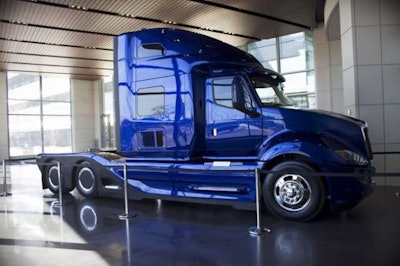 Peterbilt showcases its new Super Truck