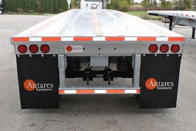 Antares-Equipment-flatbed-trailer