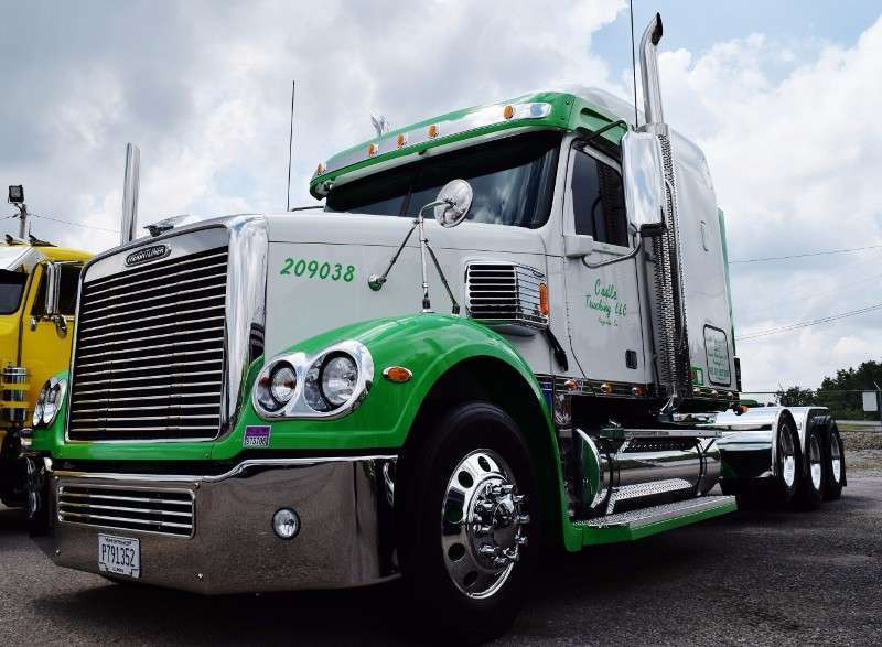 Cadle Transport 2013 Freightliner Coronado glider