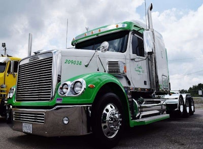 Cadle's 2013 Coronado glider, the first 'new' truck he's ever owned, he says, took second in its class at the Pride & Polish this year, behind Dan Brubaker's 'All In' 2014 389 glider, which I wrote about after last year's event. With the lift axle, the Coronado, with Cadle himself as driver, is the unit reserved for many of the small fleet's heavier moves.