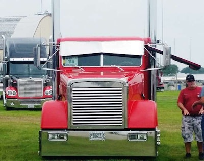 Troy Huddleston’s Freightliner, a past Pride & Polish national championship contender, at the event. Cast your vote daily for this year’s Truckers’ Choice championship ahead of GATS next month at this link.