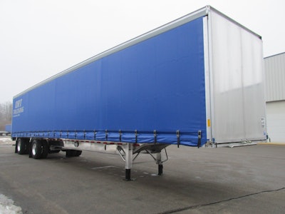 TRAILER BULKHEAD - 4' HIGH, 102 WIDE, 10 RETURN
