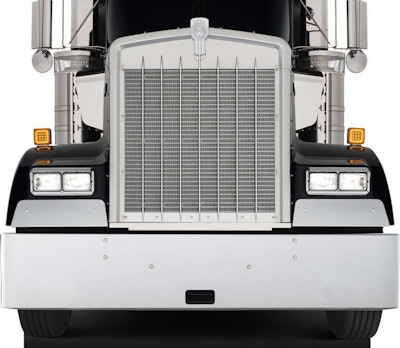 The front-end design, with plenty of stainless, captures the W900’s classic look.