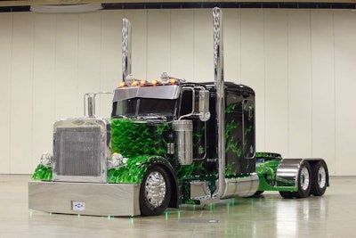 Jeb Howard’s 2002 Peterbilt 379 – 2012 Limited-Mileage Bobtail champ
