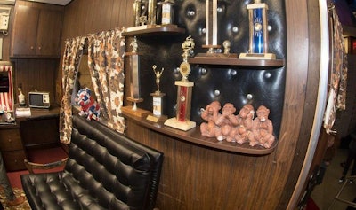 Evel Knievel box Interior 2
