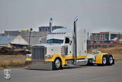 Josh Skidmore’s 2016 Peterbilt 389