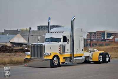 Josh Skidmore’s 2016 Peterbilt 389 won Best of Show, Limited-Mileage Bobtail at the 2015 Great American Trucking Show. The truck also won Best of Show, Limited-Mileage Combo at the PDI Pride & Polish held last October.