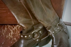 harness boots