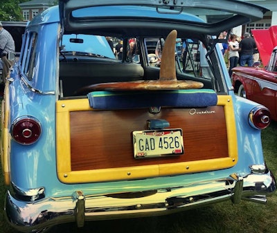 And as I completed inspection of the back (love the juxtaposition of the surf board and Ohio plates – haha)…
