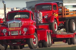 Logano B61 Mack