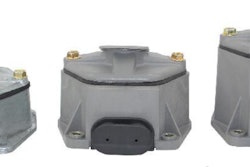 Noseboxes come in a variety of depths to accommodate various wire quantities and sizes used for trailer electrical systems to help. Deeper and larger nosesboxes can be used to accommodate larger wire quantities and provide better accessibility for repairs.