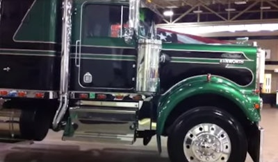 Gary Salisbury’s 1979 Kenworth W900A