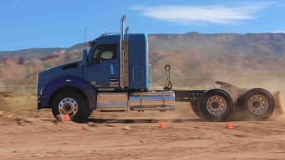 T880-40-inch-Sleeper-Bulk-Hauler1