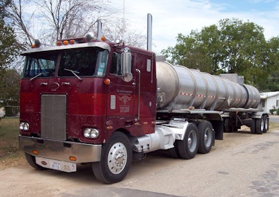 In addition to the Killebrew loads for 'a feed store friend of mine,' Beadle's run liquid bulk cattle feed in a 'double conical tanker' like this one.