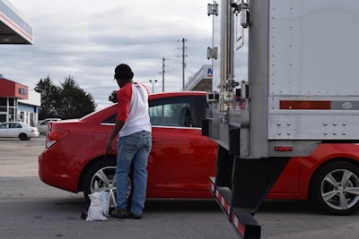 Big Rig Videos’ Chris Fiffie setting up his cameras for the interior/exterior rolling footage.