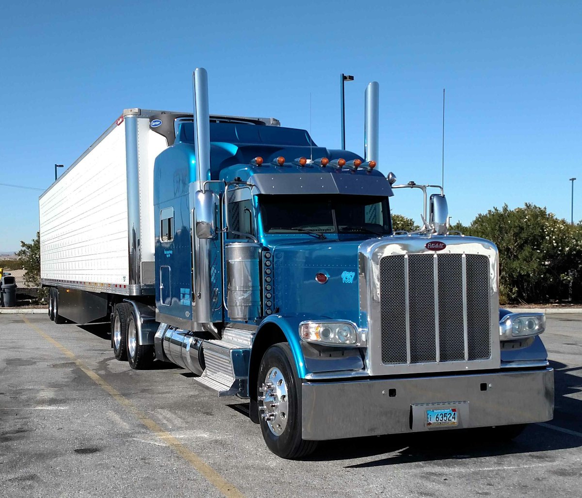 Kevin Cossette's 2011 Peterbilt 389 | Overdrive