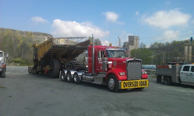 Tom Anthony, a driver for Smith Hauling out of Oliveburg, Penn., won Double Coin’s second “Smart Money Tire Drawing.”