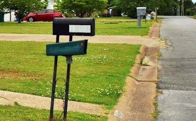 The little gray house in Tuscumbia, Ala., that is Muscle Shoals Music, 1203 E. 3rd St., was the scene for Marhoefer's sessions May 16-17.