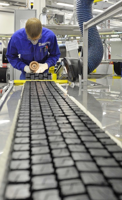 Retread Instead, a group aimed at advocating for retreading tires, has launched a letter-writing campaign to inform U.S. senators of the benefits of retreading.
