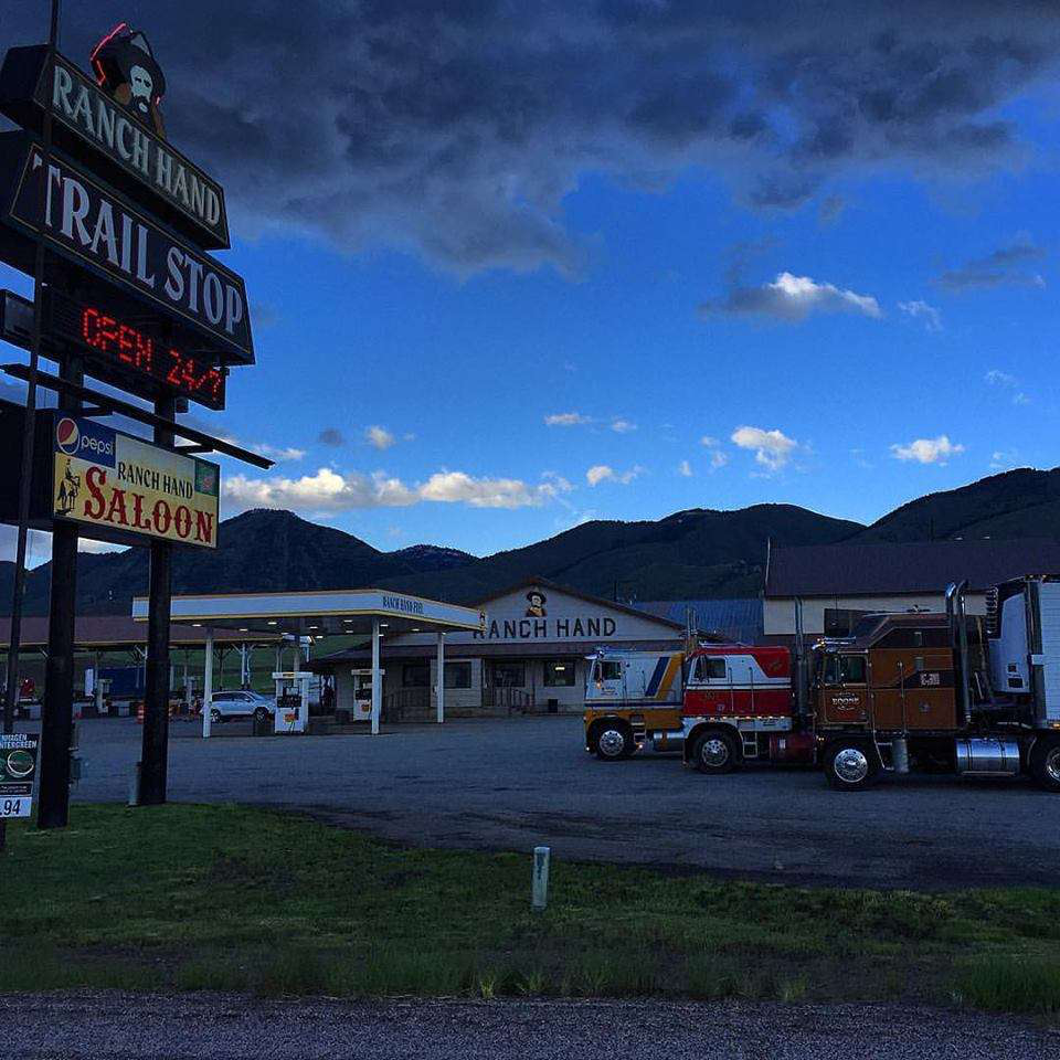Idaho stops included the Ranch Hand, off highway 30 in Montpelier. They met up with Jason Everhart, another COE enthusiast and Todd took a picture that could have come from 1984.