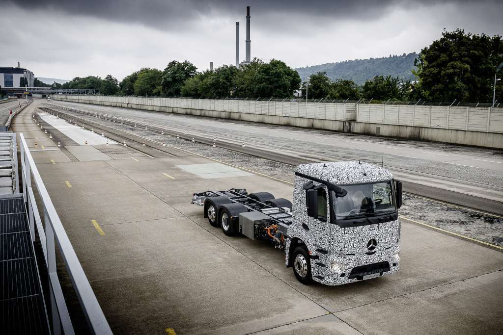 Mercedes-Benz Trucks; Urban eTruck; Elektro-Lkw; Weltpremiere; Elektromobilit&auml;t; modulares Batteriekonzept; Verteilerverkehr ; Mercedes-Benz Trucks; Urban eTruck; Electro-Lkw; world premiere; electric mobility; modular battery concept; distribution;