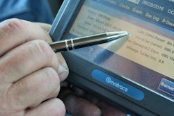 ELD-screen-and-hand