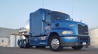 Mack-tractor-Hellbent-cliff-viessman-pinnacle