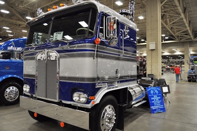 Pablo Cuellar – 1973 Kenworth K125