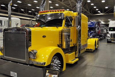 Ray French Jr. – 2002 Peterbilt 379