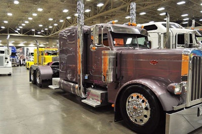 Shane Boullion – 2001 Peterbilt 379
