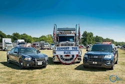 Support-the-blue-with-scott-carlson-peterbilt