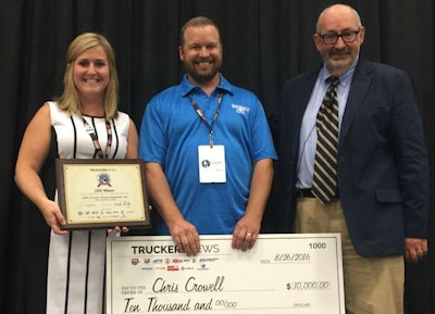 Crowell, middle, with TCA’s Marli Riggs (left) and Truckers News Editor David Hollis (right)