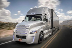 trucking-future-equipment-freightliner-inspiration-truck