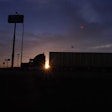 truckstop-truck-stop-hours-of-service-evening-parking-hos-fuel-island20071001_0002-2016-07-27-15-34-500×335-2019-04-02-16-43