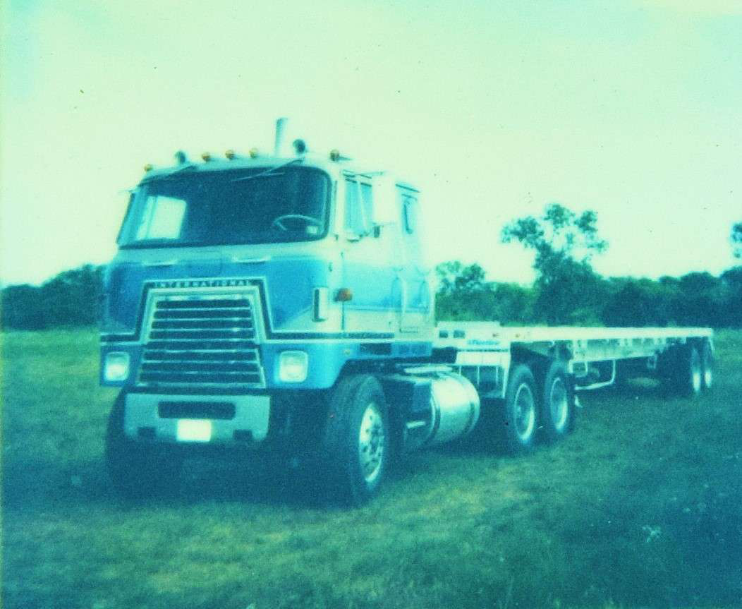 kelty-farms-cabover-original-vintage-1976-international-transtar
