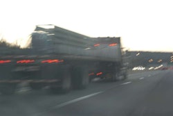 flatbed-rear-view-highway20060304_0189