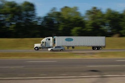 hours-highway-truck20070427_0153