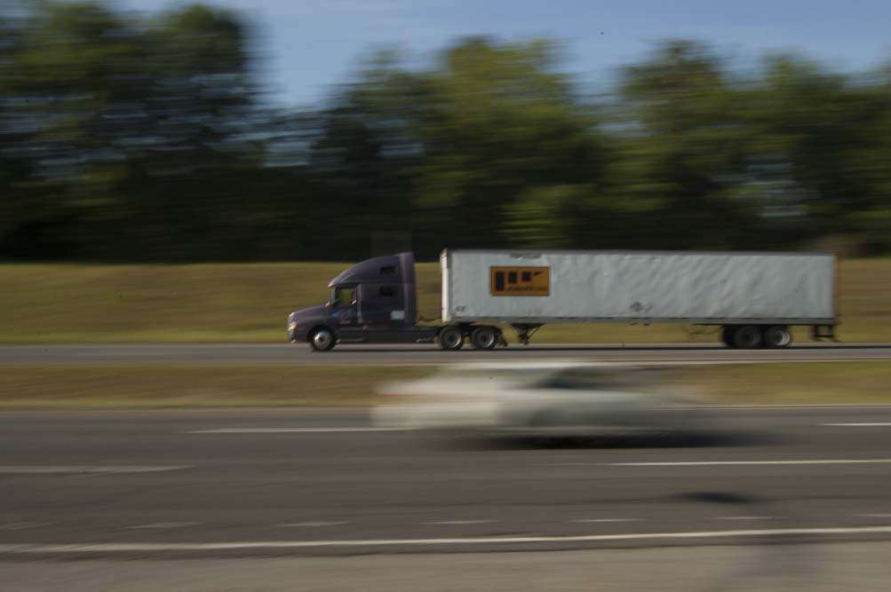 hours-highway-truck20070427_0158